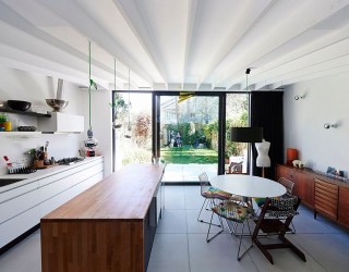 Snazzy Contemporary Extension Transforms Beautiful Brussels Home