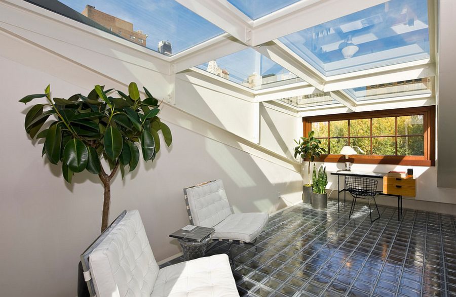 Why not turn the entire roof into one large skylight? [Design: Michael Haverland Architect]