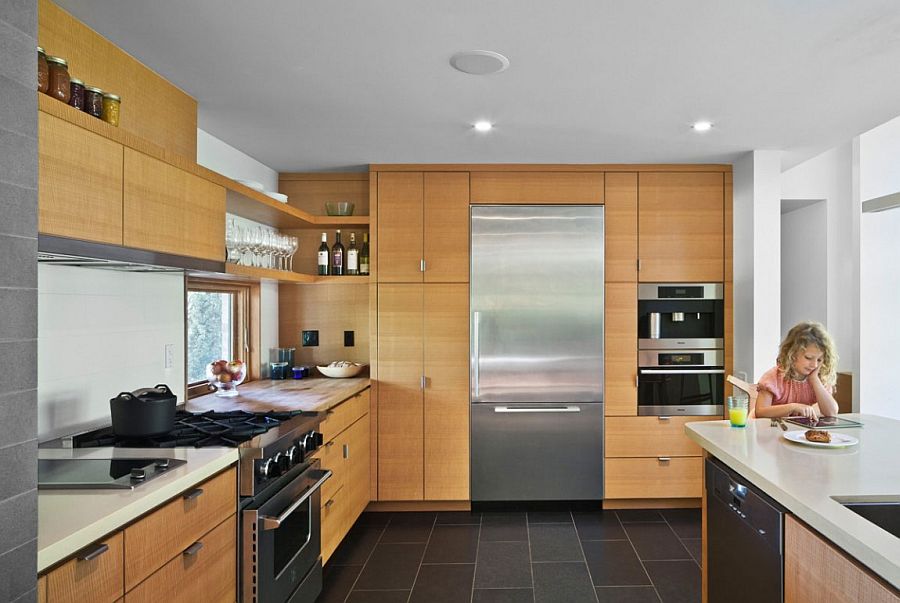 Wood plays an important role in shaping the modern kitchen