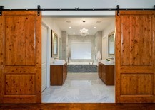 Barn-doors-bring-rustic-simplicity-to-the-modern-bathroom-217x155