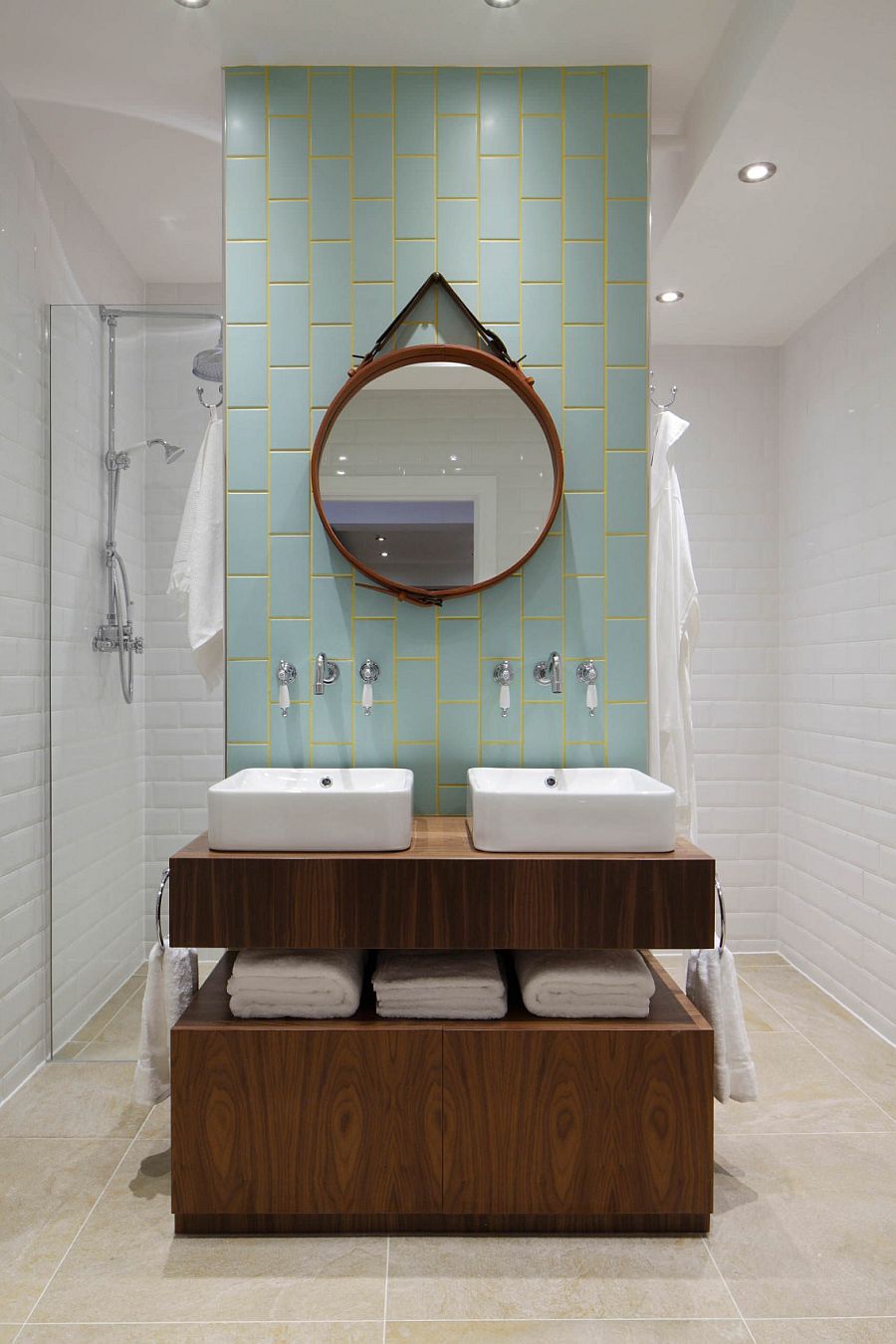 Bathroom vanity and mirror idea