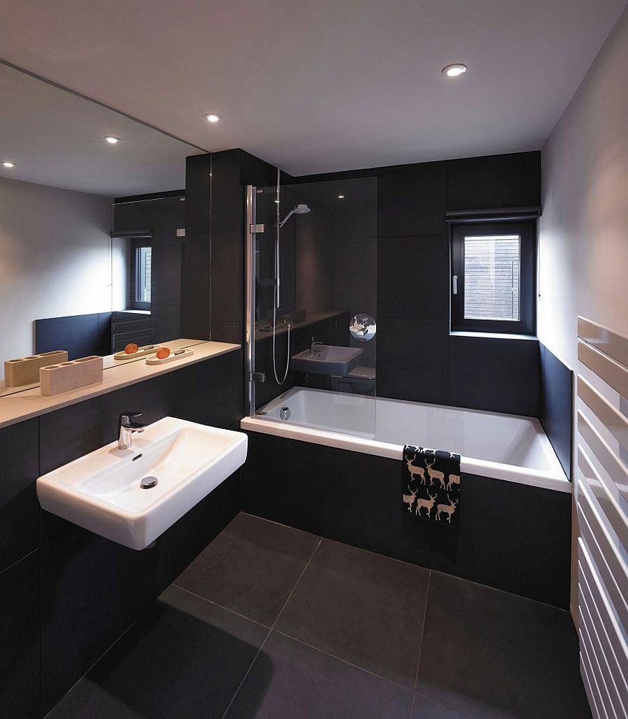 Black bathroom idea for the modern home