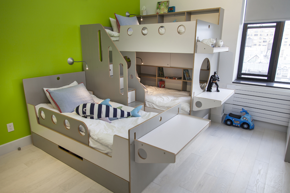 bed for 3 kids