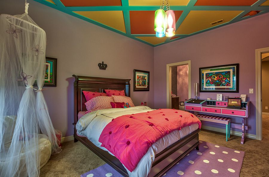 Chic bedroom is all about lovely color