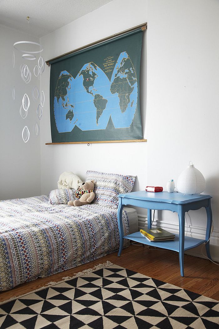 Decor brings blue to the cool Scandinavian bedroom