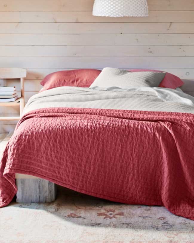 Eileen Fisher Organic Cotton Coverlet red