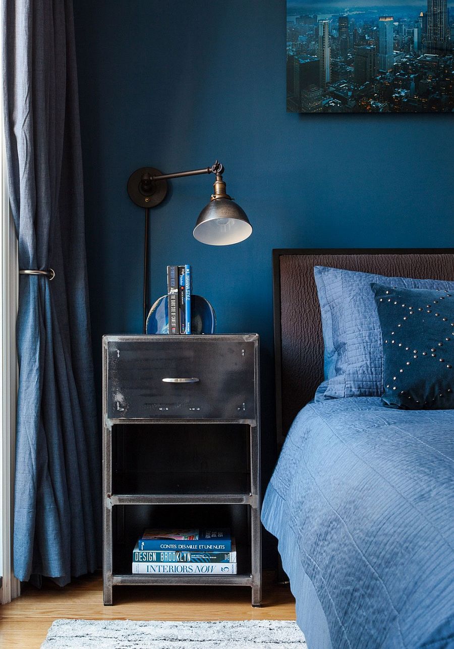 Elegant use of blue in the monochromatic bedroom