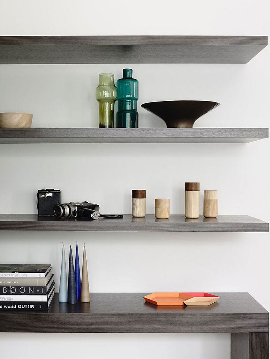 Floating shelves decorating idea in the home office