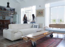 Ingenious-coffee-table-on-casters-in-the-eclectic-living-room-217x155