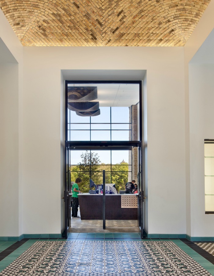 Mission-Branch-Library-Interior