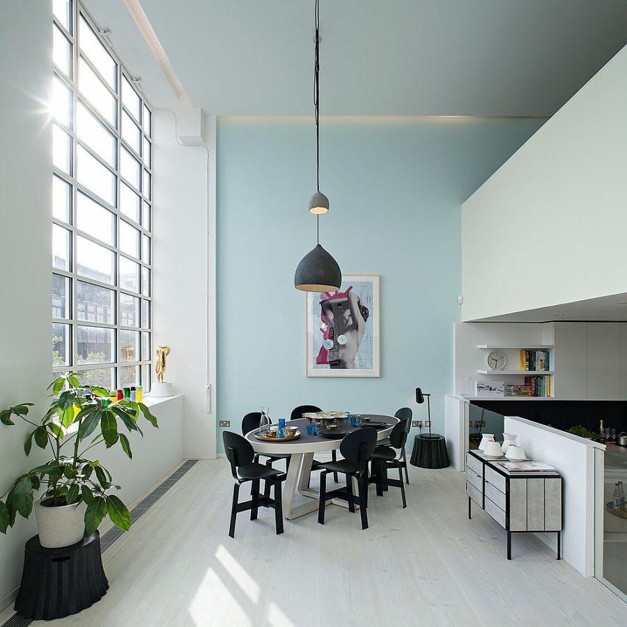 Relaxed dining room in white and pastel blue