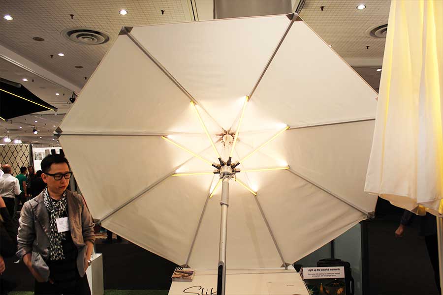 Slik Living LED Parasol White