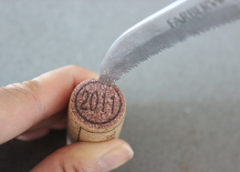Trace-around-circle-at-the-top-of-wine-cork-with-knife-217x155