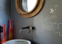 Unique-mirror-and-chalkboard-wall-in-the-small-bathroom-217x155