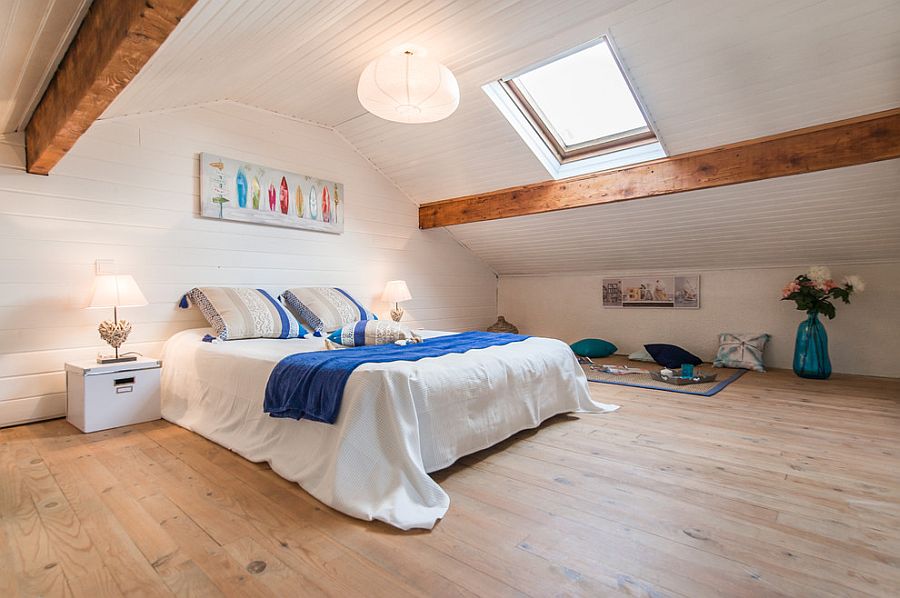 Wood brings inviting warmth to the trendy bedroom