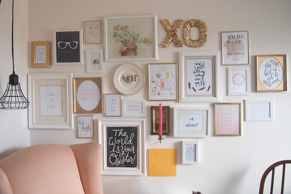 Gallery wall with empty frames