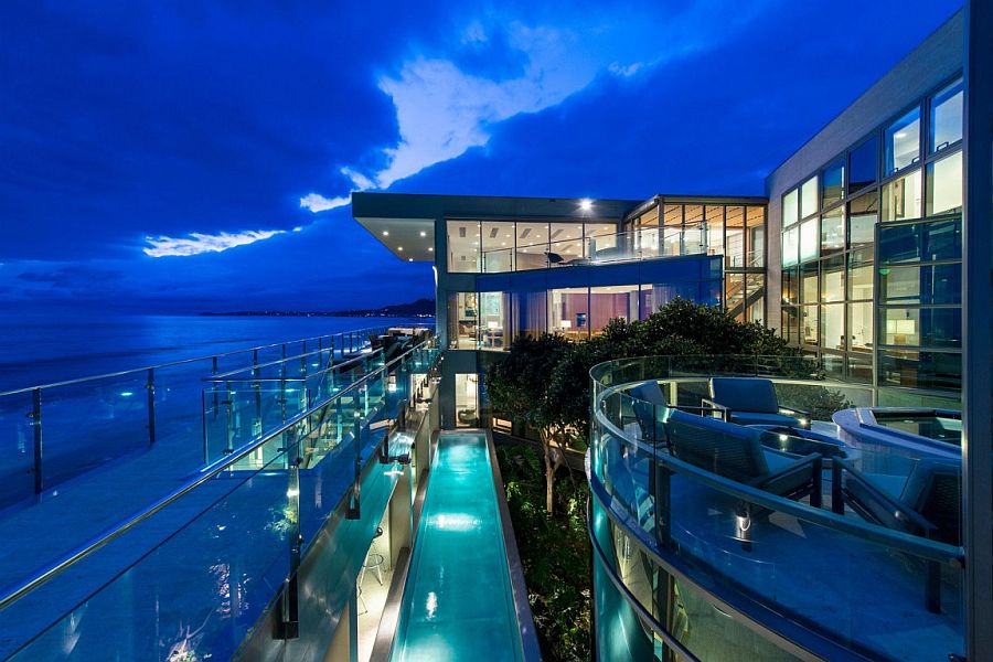 Living a Dream Next to the Ocean: Sensational Malibu Beach House