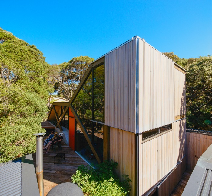 Modern Cabin in Australia by Maddison Architects