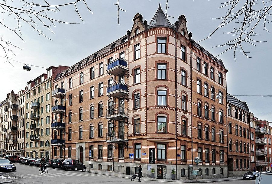 Gothenburg building with cool Scandinavian apartment