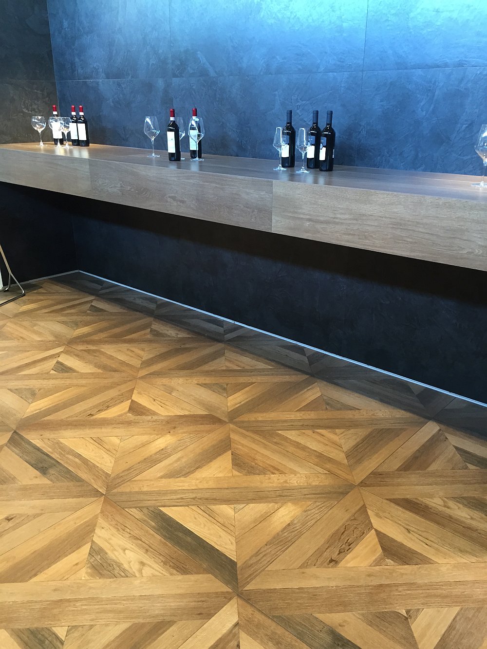 Home bar ceramic tiles