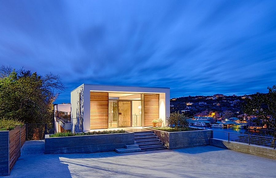 Ingenious entryway to the Cliff Dwelling overlooking Lake Austin