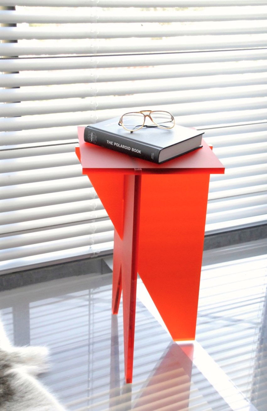 Sculptural side table by Avec Amour