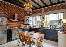 Urbane-industrial-kitchen-with-ample-natural-ventilation-217x155