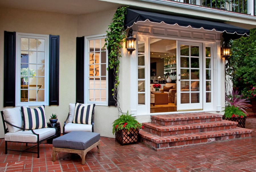 Charming Beverly Hills patio