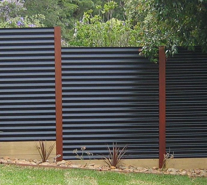 Modern Fence Ideas : (NEW DESIGN 2017) 50+ Modern Wood Gate Fence Ideas - YouTube : Opt for a modern, low horizontal design.