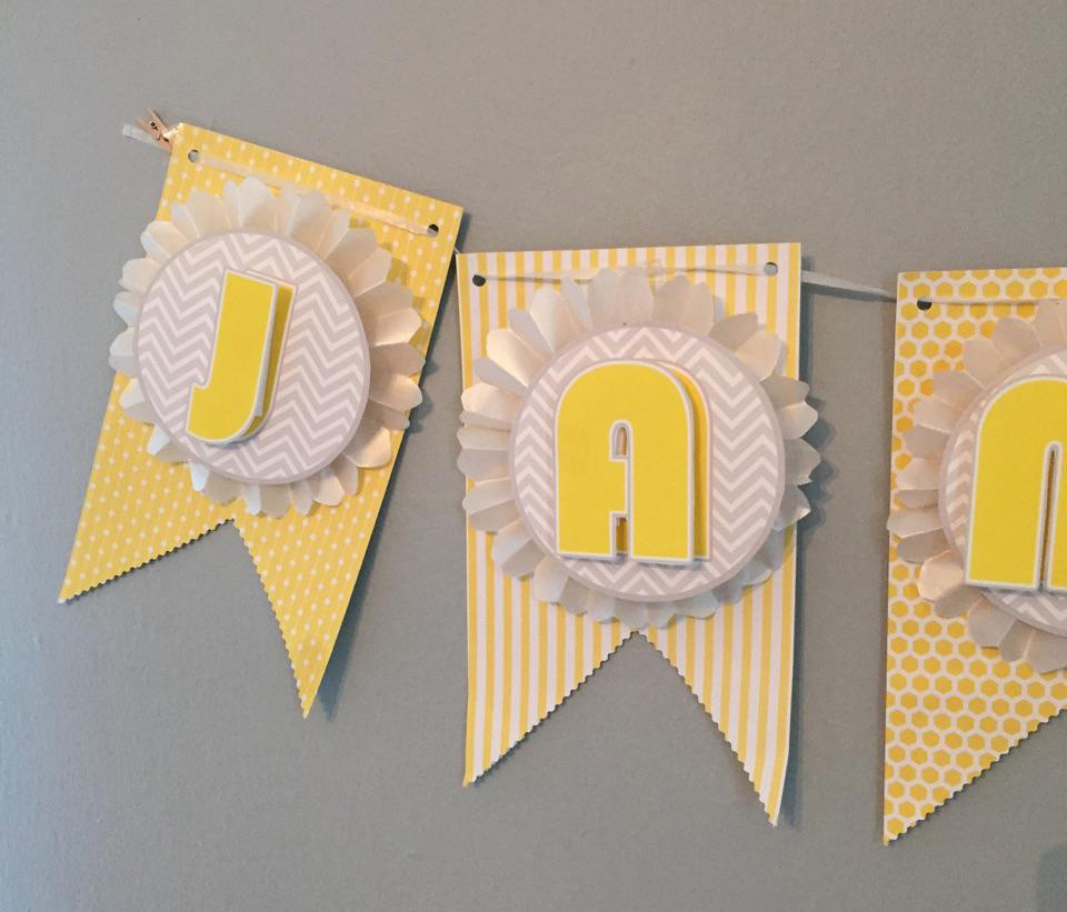 DIY Baby Shower Banner Details