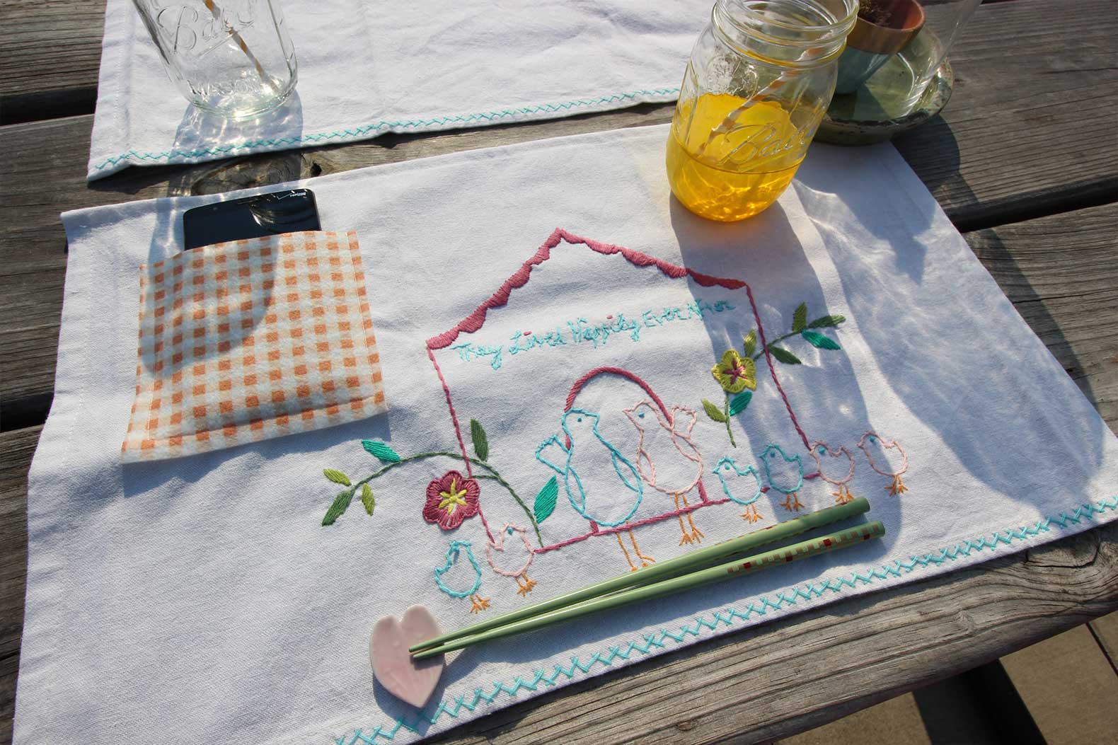DIY Pocket Placemat to Get Your Family to Put Their Phones Away