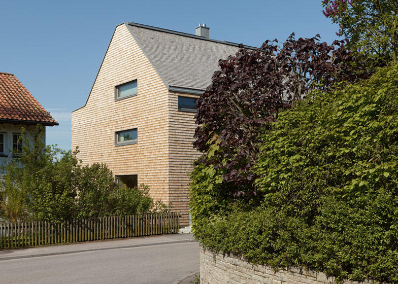 Gabled four-storey Haus B19 in Stuttgar