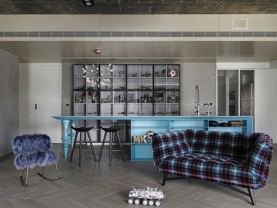 Ingenious blue kitchen island with open shelves