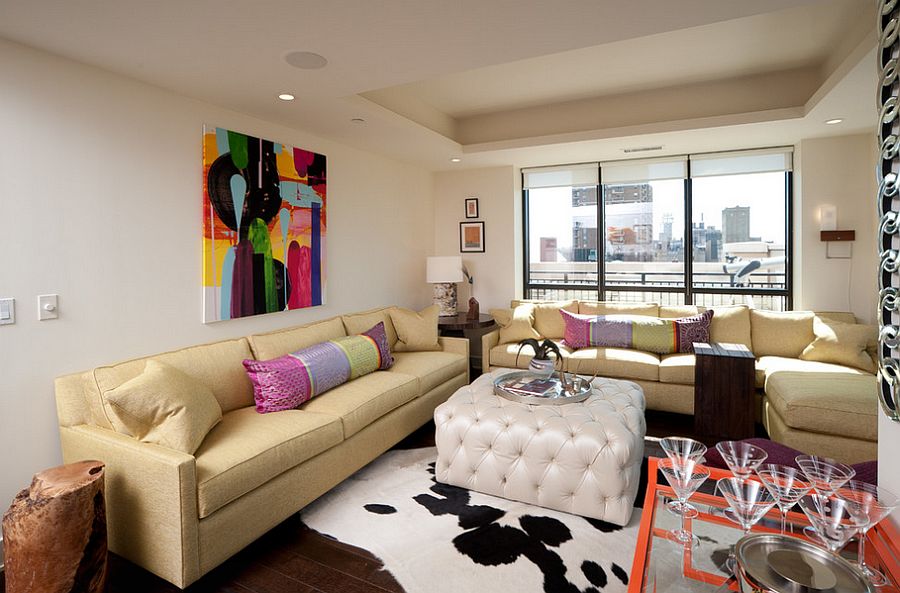 Interesting use of color inside the contemporary living room [Design: KBI Interior Design Studios]