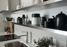 Open-shelves-in-steel-for-the-industrial-kitchen-217x155