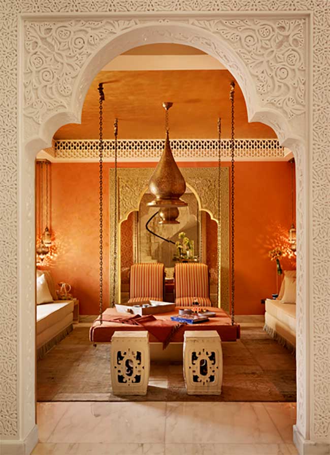Red and ochre Moroccan room in Qatar