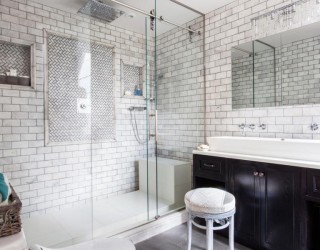 Shower Cleaning Tips for a Gleaming Powder Room