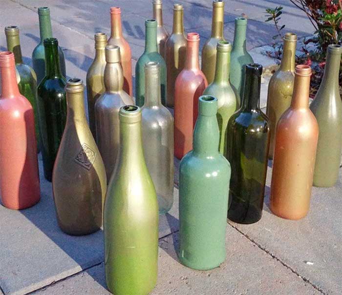 Spray Painted Wine Bottles for Centerpieces