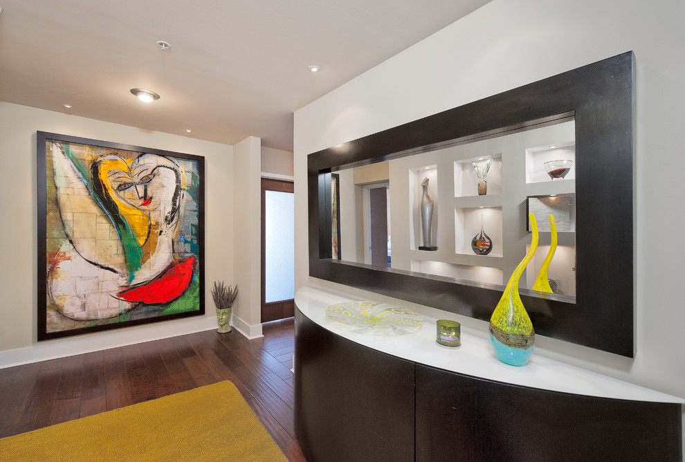 Wall art seems to imbibe a touch of Picasso [Design: Your Design Envy]