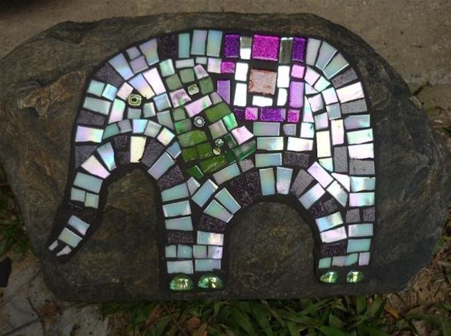 Animal mosaic on upcycled CD