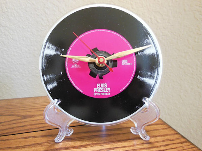 Plate stand used to shape the lovely DIY CD Clock