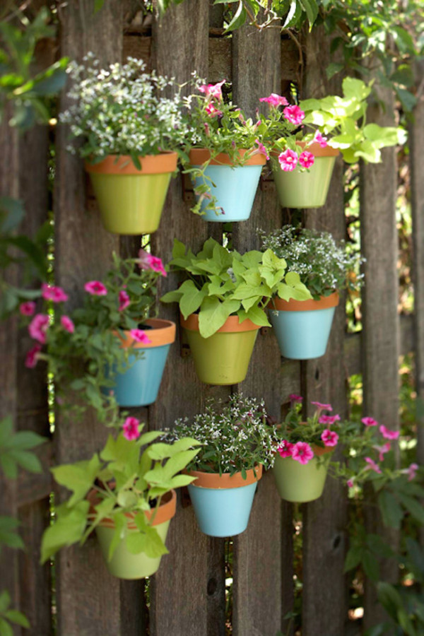 8 Space-Saving Vertical Herb Garden Ideas for Small Yards & Balconies