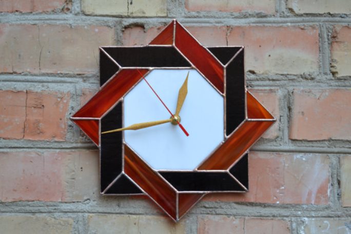 Fabulous wall clock crafted from stained glass