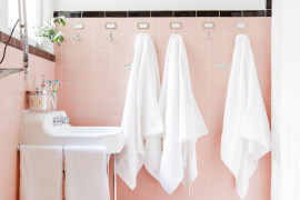 Spectacularly Pink Bathrooms That Bring Retro Style Back
