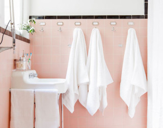 Spectacularly Pink Bathrooms That Bring Retro Style Back