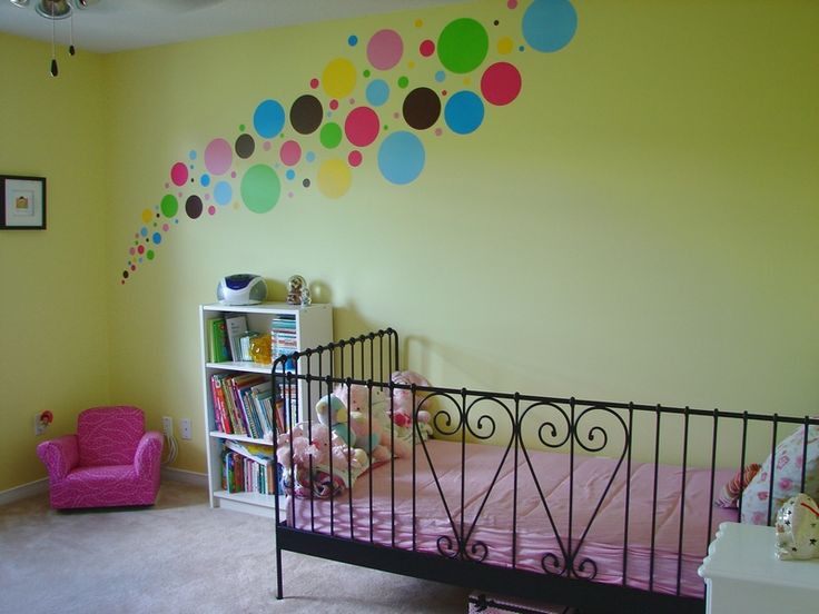 Adorable polka dot wall decal design for nursery