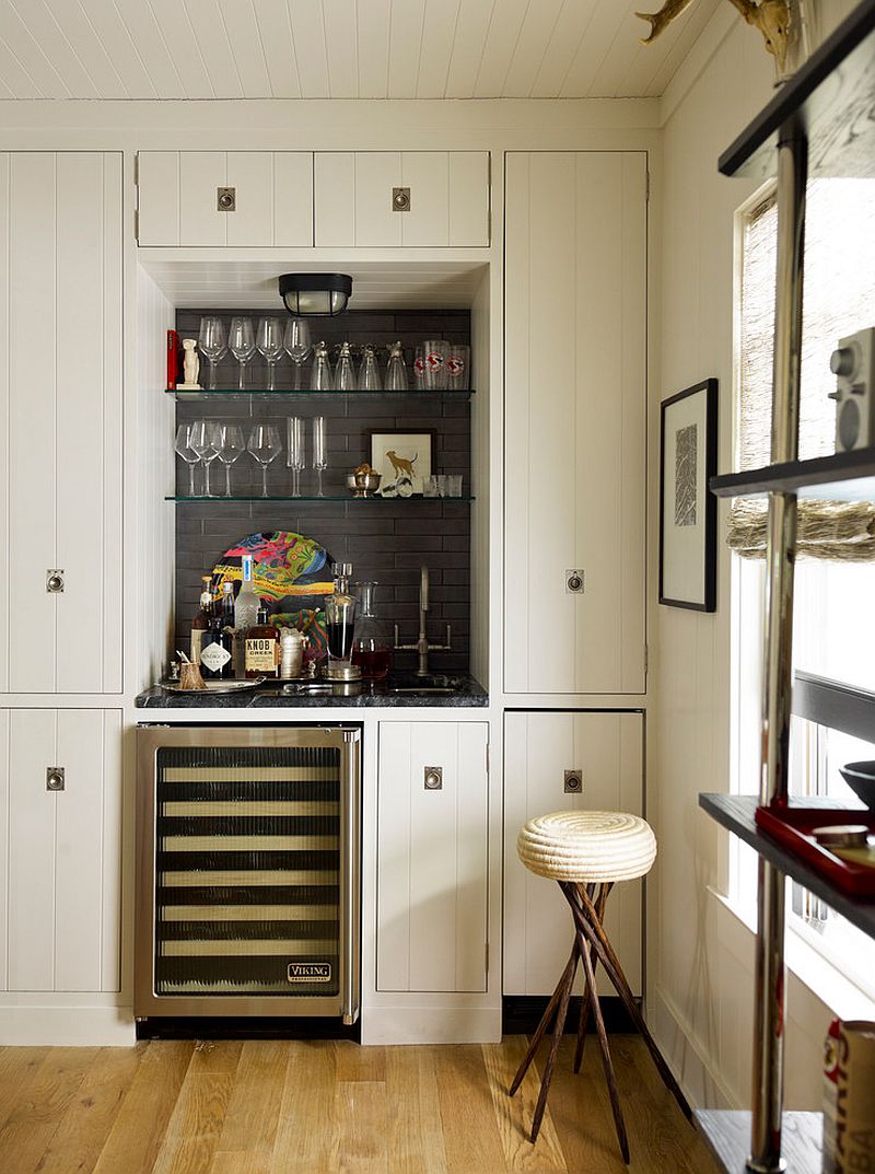 Beach style home bar makes use of corner space