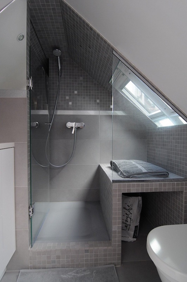 15 Attics Turned into Breathtaking Bathrooms