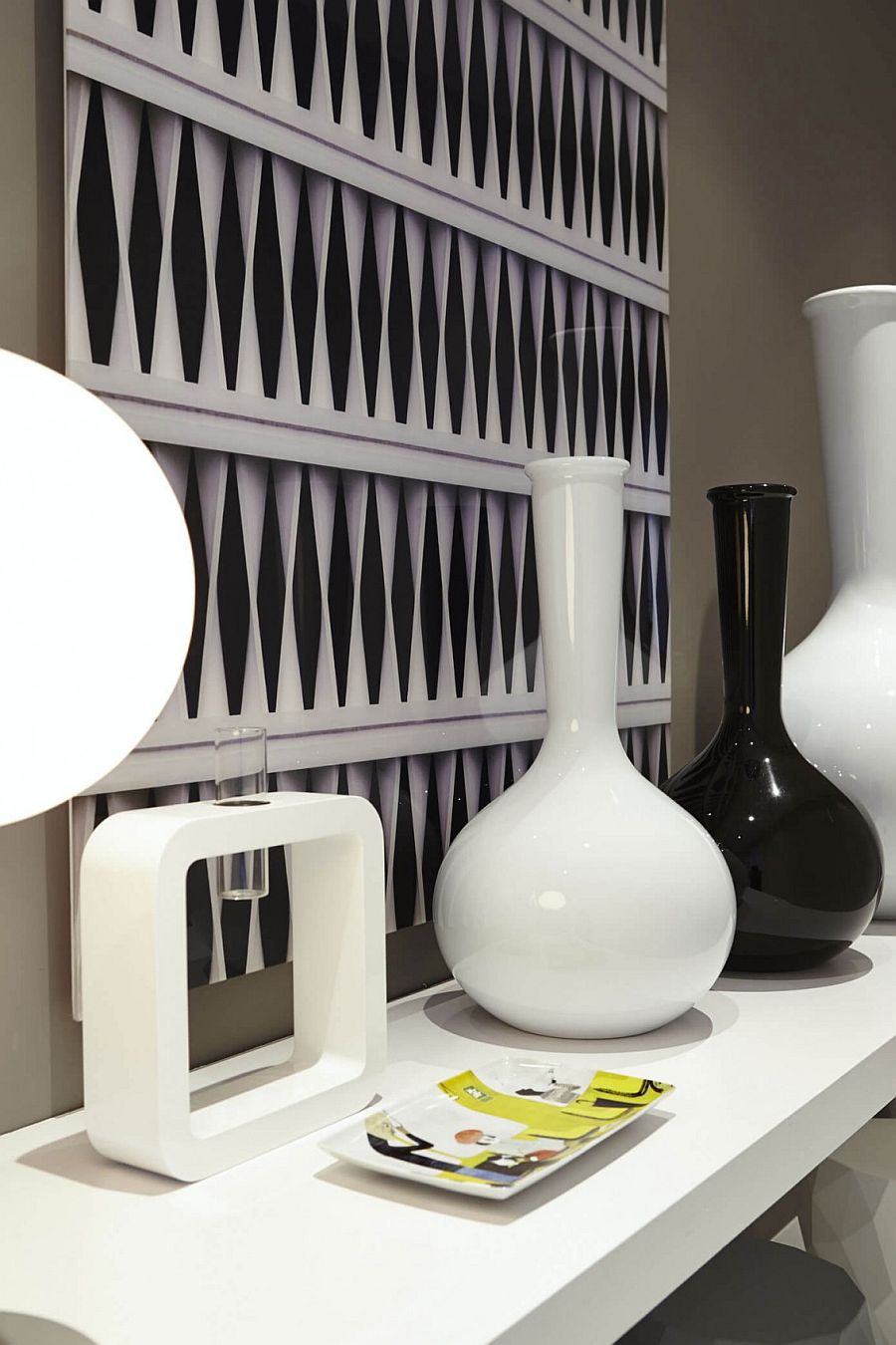 Black and white accessories for the traditional interior