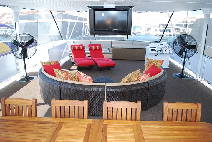 Bravada Luxury Houseboat Living Area